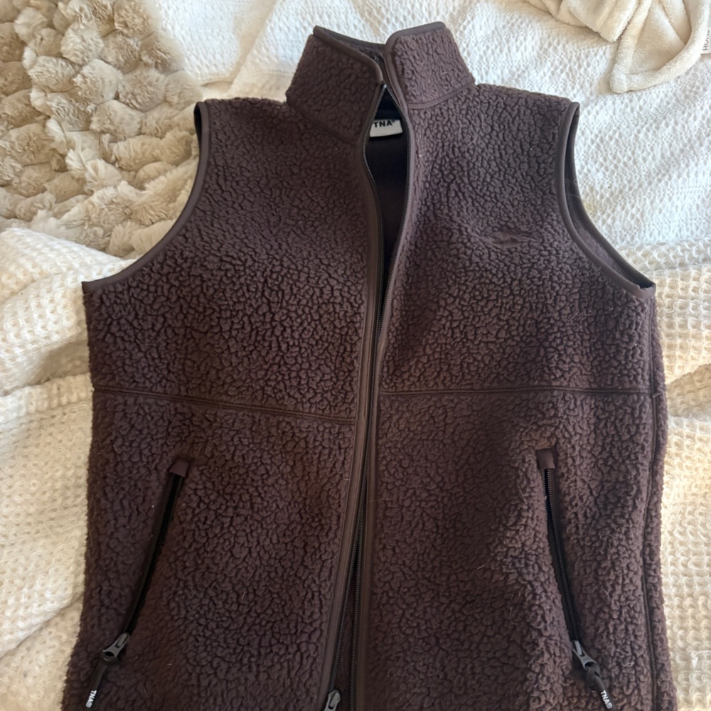 Aritzia TNA Polartec® Thermal Pro™ Mockneck Vest